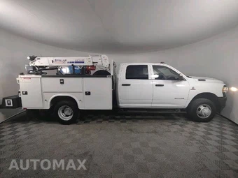 2022 Ram 3500 Cab Chassis Tradesman Crew Cab DRW - miniatura 12