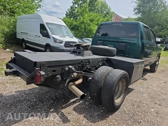 2022 Ram 3500 Cab Chassis Tradesman Crew Cab DRW - miniatura 4