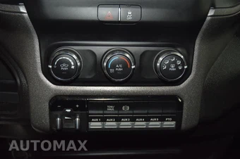 2022 Ram 3500 Cab Chassis Tradesman DRW - miniatura 25