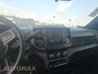 2022 Ram 3500 Cab Chassis Tradesman Regular Cab DRW - miniatura 11