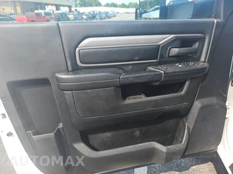 2022 Ram 3500 Cab Chassis Tradesman Regular Cab DRW - miniatura 9