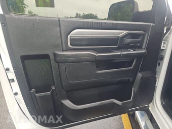 2022 Ram 3500 Cab Chassis Tradesman Regular Cab DRW - miniatura 9
