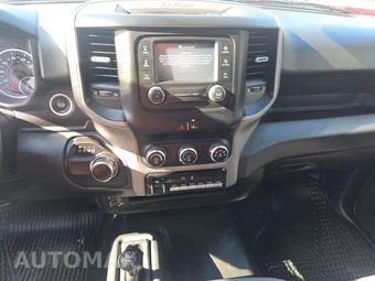 2022 Ram 3500 Cab Chassis Tradesman Regular Cab DRW - miniatura 17
