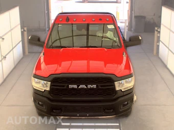 2022 Ram 3500 Cab Chassis Tradesman Regular Cab DRW - miniatura 2