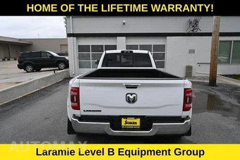 2022 Ram 3500 Laramie Crew Cab Long Bed DRW - miniatura 15