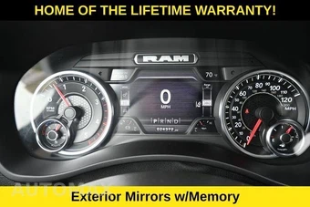 2022 Ram 3500 Laramie Crew Cab Long Bed DRW - miniatura 29