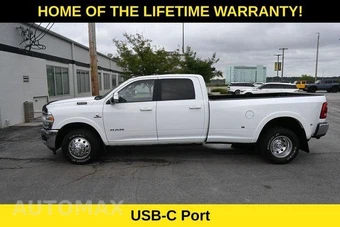 2022 Ram 3500 Laramie Crew Cab Long Bed DRW - miniatura 7
