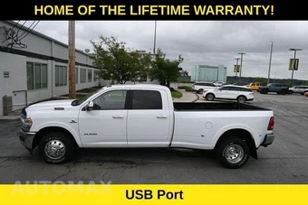 2022 Ram 3500 Laramie Crew Cab Long Bed DRW - miniatura 8