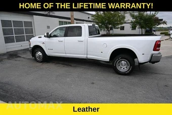 2022 Ram 3500 Laramie Crew Cab Long Bed DRW - miniatura 9