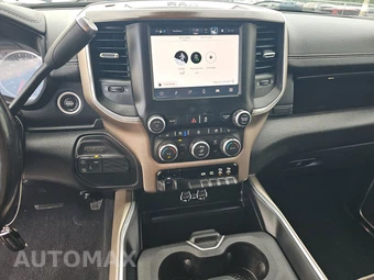 2022 Ram 3500 Laramie Crew Cab Long Bed DRW - miniatura 11