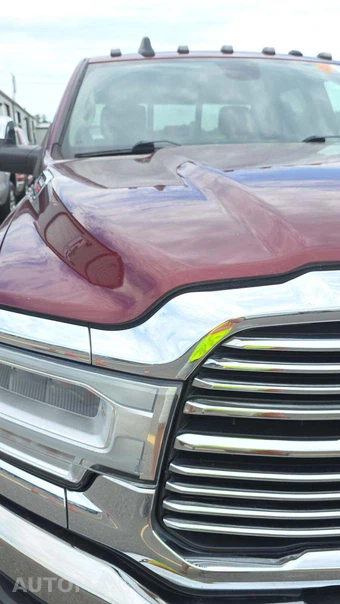 2022 Ram 3500 Laramie Crew Cab Long Bed DRW - miniatura 21