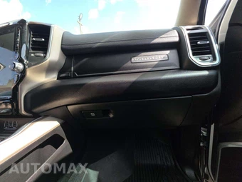 2022 Ram 3500 Laramie Crew Cab Long Bed DRW - miniatura 19