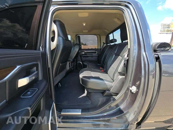 2022 Ram 3500 Laramie Crew Cab Medium Bed – miniatura 10