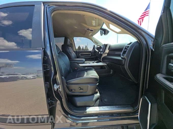 2022 Ram 3500 Laramie Crew Cab Medium Bed – miniatura 15