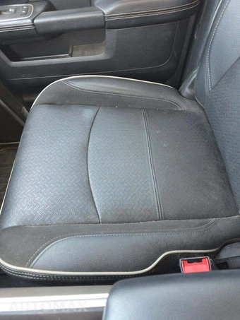 2022 Ram 3500 Laramie Crew Cab Medium Bed – miniatura 17