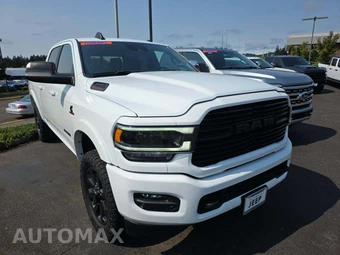 2022 Ram 3500 Laramie Crew Cab Medium Bed - miniatura 4