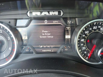 2022 Ram 3500 Laramie Crew Cab Medium Bed - miniatura 9