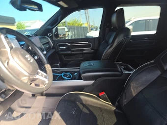 2022 Ram 3500 Laramie Extended Crew Cab Medium Bed - miniatura 7