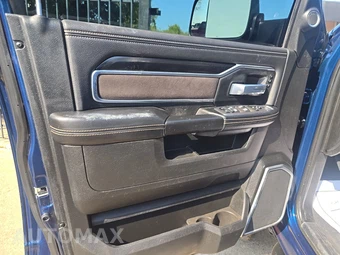 2022 Ram 3500 Laramie Extended Crew Cab Medium Bed - miniatura 9