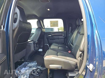 2022 Ram 3500 Laramie Extended Crew Cab Medium Bed – miniatura 13