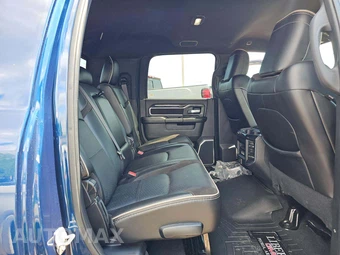 2022 Ram 3500 Laramie Extended Crew Cab Medium Bed – miniatura 16