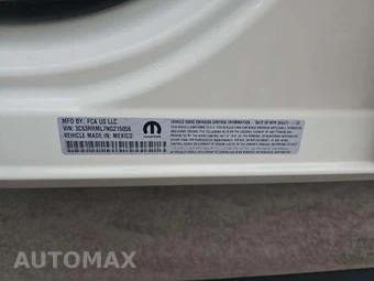 2022 Ram 3500 Laramie Extended Crew Cab Medium Bed DRW – miniatura 5