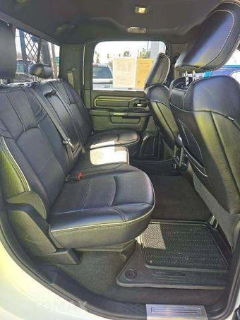 2022 Ram 3500 Limited Crew Cab Long Bed – miniatura 17
