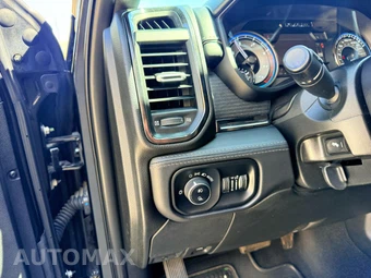 2022 Ram 3500 Limited Crew Cab Long Bed DRW - miniatura 17