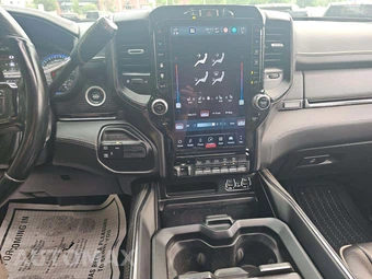 2022 Ram 3500 Limited Extended Crew Cab Medium Bed – miniatura 7