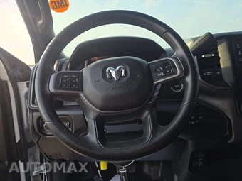 2022 Ram 3500 Tradesman Crew Cab Long Bed DRW - miniatura 10