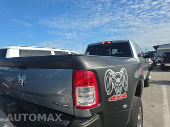 2022 Ram 3500 Tradesman Crew Cab Long Bed DRW - miniatura 4