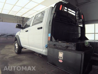 2022 Ram 4500 Cab Chassis Tradesman Crew Cab DRW - miniatura 6