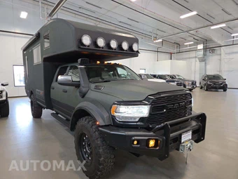 2022 Ram 5500 Cab Chassis Limited Crew Cab DRW - miniatura 4