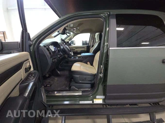 2022 Ram 5500 Cab Chassis Limited Crew Cab DRW - miniatura 6