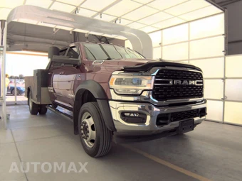 2022 Ram 5500 Cab Chassis SLT Crew Cab DRW – miniatura 3