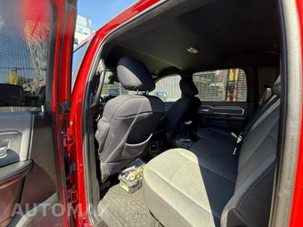 2022 Ram 5500 Cab Chassis SLT Crew Cab DRW – miniatura 12