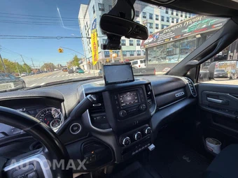 2022 Ram 5500 Cab Chassis SLT Crew Cab DRW – miniatura 17