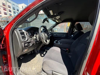 2022 Ram 5500 Cab Chassis SLT Crew Cab DRW – miniatura 18