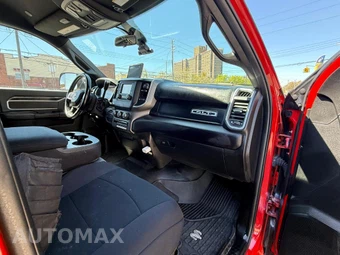 2022 Ram 5500 Cab Chassis SLT Crew Cab DRW – miniatura 26