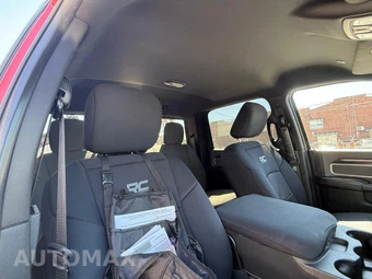 2022 Ram 5500 Cab Chassis SLT Crew Cab DRW – miniatura 27