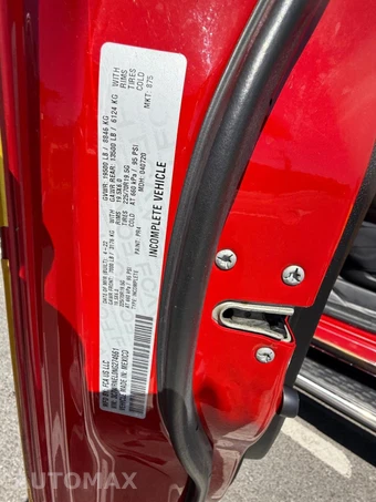 2022 Ram 5500 Cab Chassis SLT Crew Cab DRW – miniatura 29