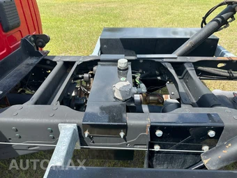 2022 Ram 5500 Cab Chassis SLT Regular Cab DRW - miniatura 10