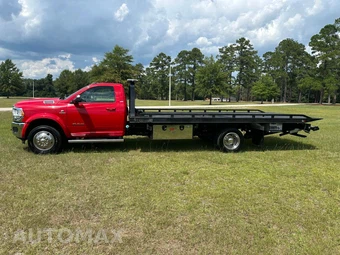 2022 Ram 5500 Cab Chassis SLT Regular Cab DRW - miniatura 2