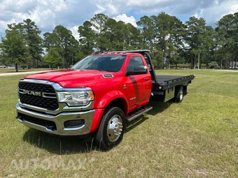 2022 Ram 5500 Cab Chassis SLT Regular Cab DRW - miniatura 3