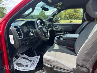 2022 Ram 5500 Cab Chassis SLT Regular Cab DRW - miniatura 7