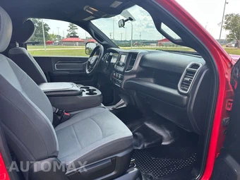 2022 Ram 5500 Cab Chassis SLT Regular Cab DRW - miniatura 9