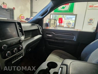 2022 Ram 5500 Cab Chassis SLT Regular Cab DRW - miniatura 11