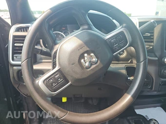 2022 Ram 5500 Cab Chassis SLT Regular Cab DRW – miniatura 10