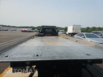 2022 Ram 5500 Cab Chassis SLT Regular Cab DRW – miniatura 16