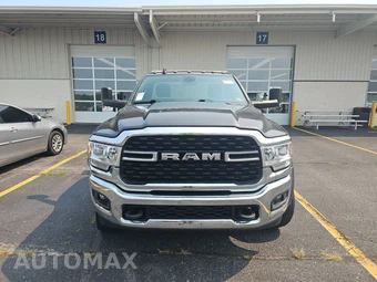 2022 Ram 5500 Cab Chassis SLT Regular Cab DRW – miniatura 2